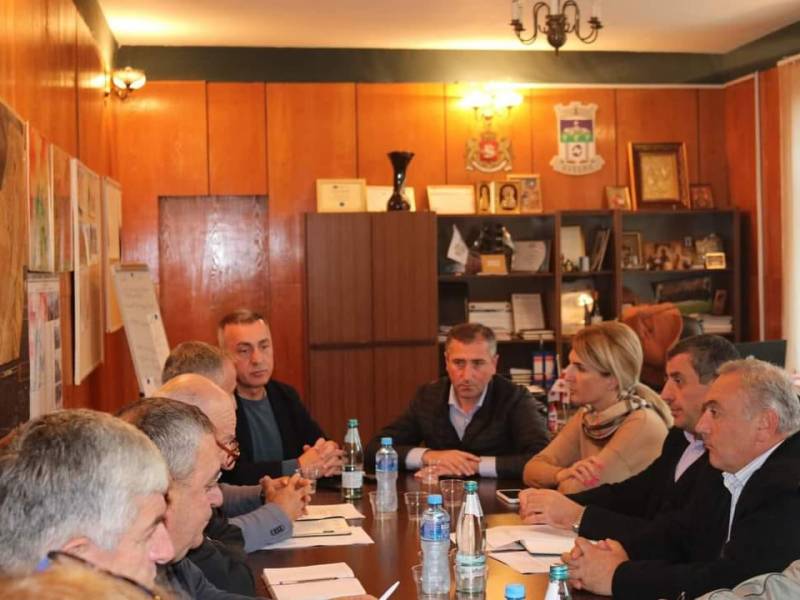 რაჭა-ლეჩხუმ-სვანეთის მაჟორიტარი დეპუტატი გოჩა ენუქიძე, რაჭა-ლეჩხუმ-ქვემი  სვანეთის...